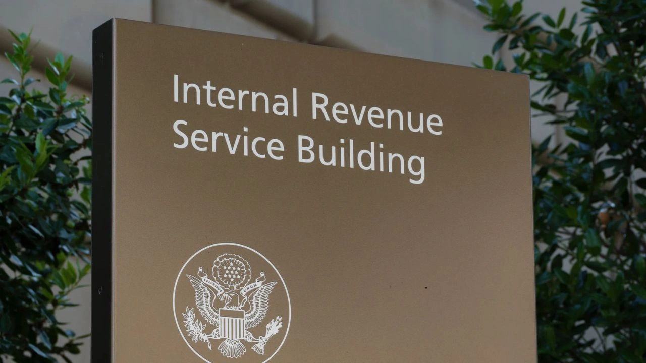 Average tax refunds jump almost 11% year over year, according to IRS
