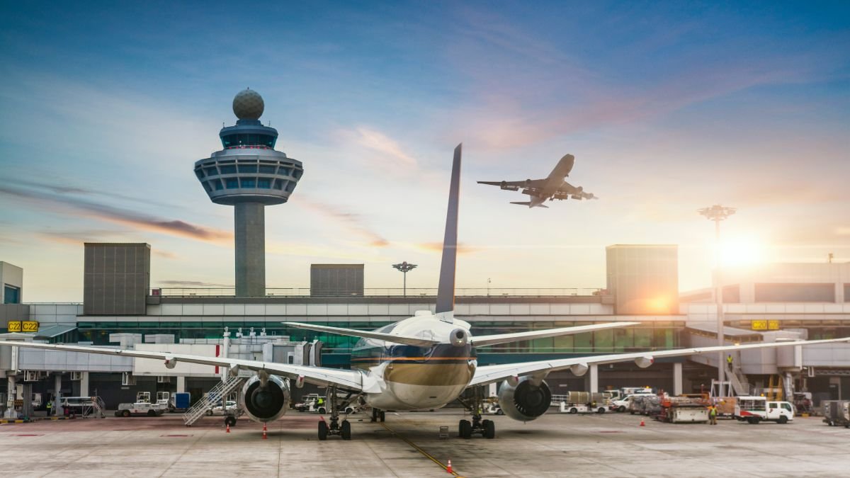 Airlines and Business Groups Warn of Travel Chaos if U.S. Limits International Flights