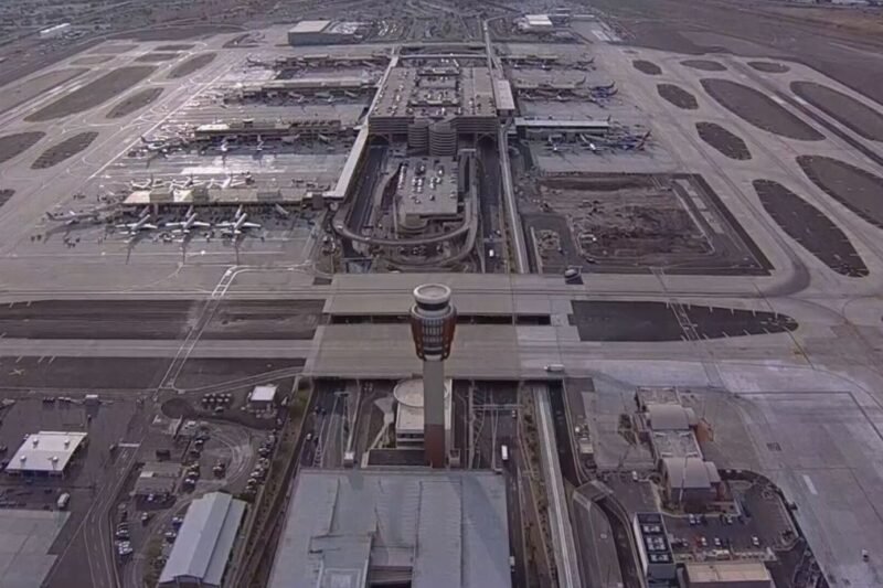 200+ Phoenix Sky Harbor Flights Delayed: What Travelers Should Know